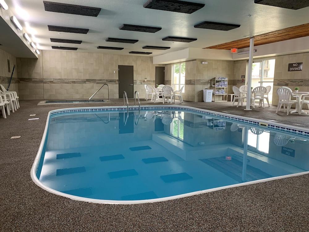 Everspring Suites Bismarck Eksteriør billede