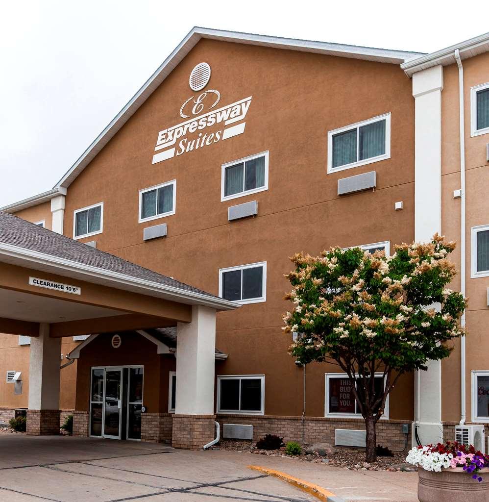 Everspring Suites Bismarck Eksteriør billede