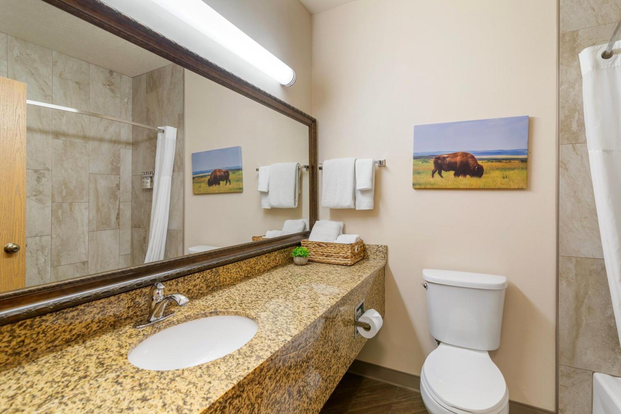 Everspring Suites Bismarck Eksteriør billede